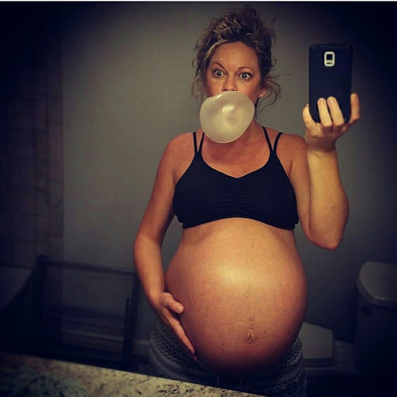 ⭐️ Meet Tara your Posh Affiliate Ambassador ⭐️ - Picture 4 of 8